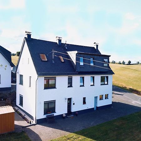 Beautiful Holiday Home Ideal For Hikers Kleinlangenfeld Luaran gambar