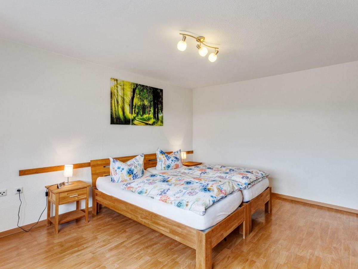 Beautiful Holiday Home Ideal For Hikers Kleinlangenfeld Luaran gambar