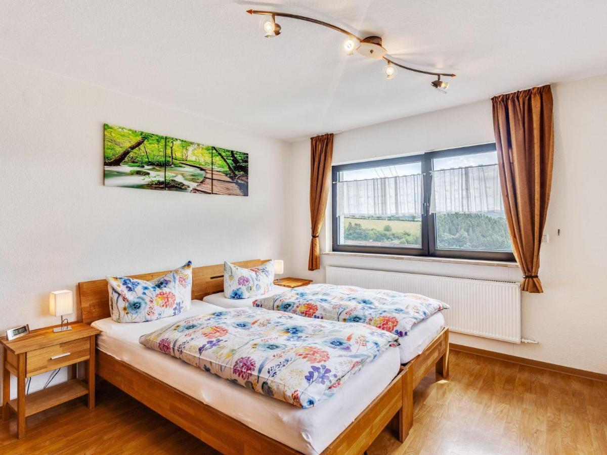 Beautiful Holiday Home Ideal For Hikers Kleinlangenfeld Luaran gambar