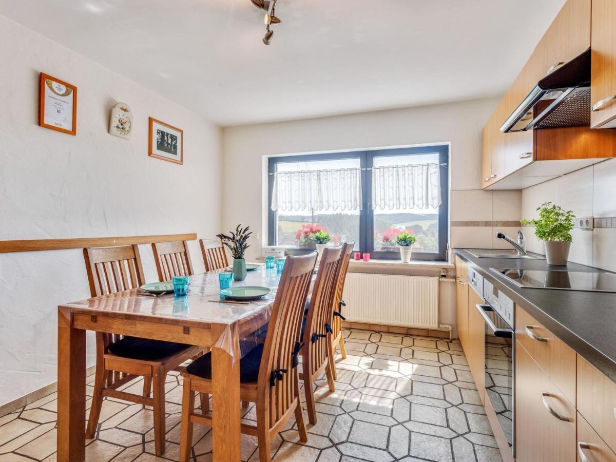 Beautiful Holiday Home Ideal For Hikers Kleinlangenfeld Luaran gambar